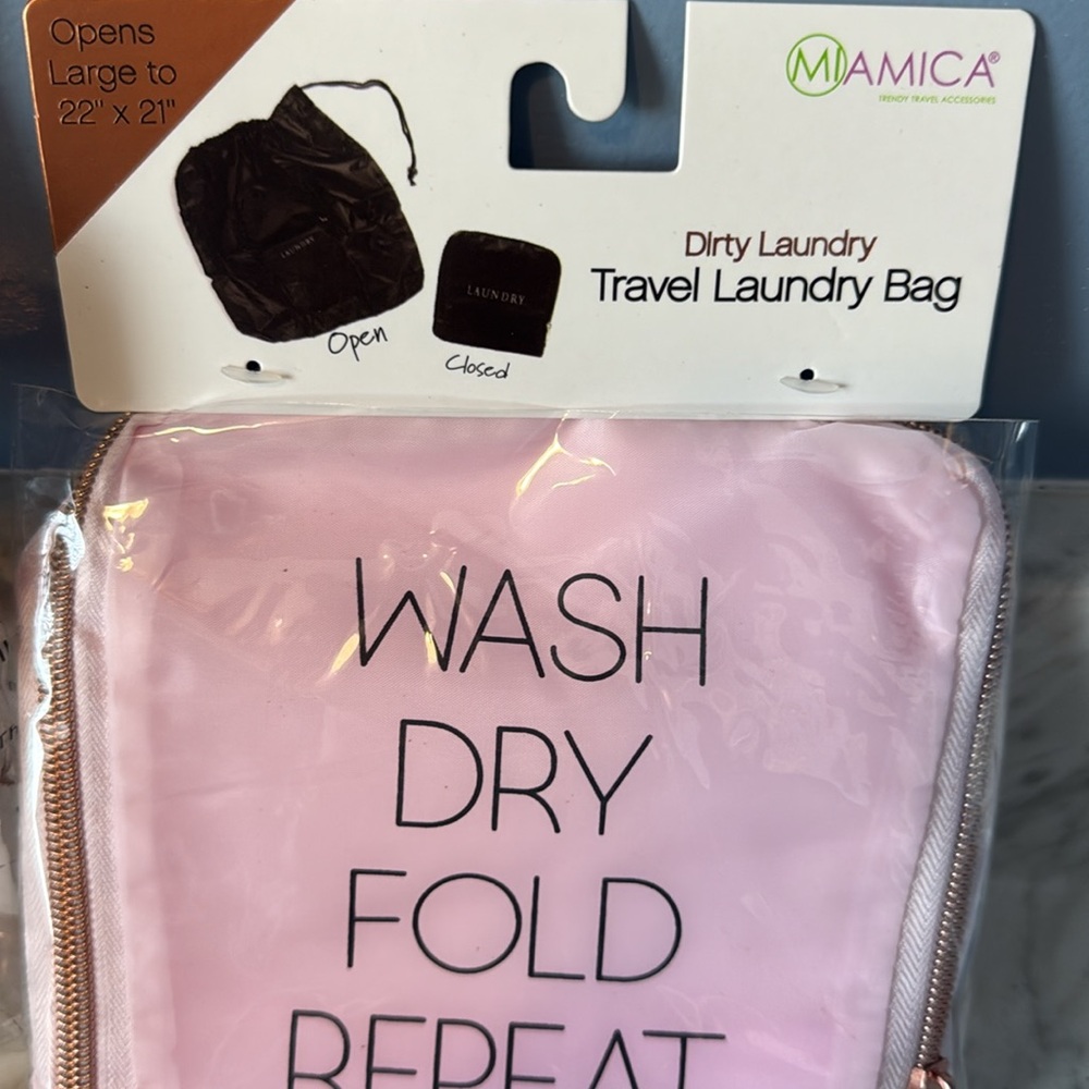 Travel bundle. - Picture 2 of 6